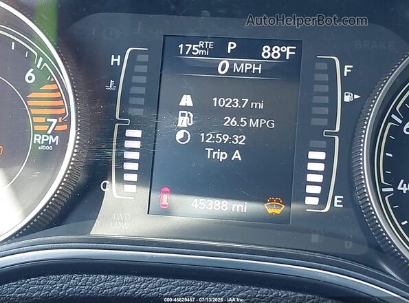 1C4PJMCB3KD343638 2019 JEEP CHEROKEE Silver 
