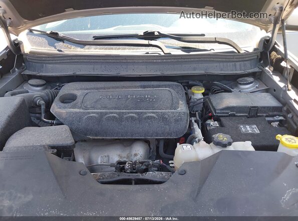 1C4PJMCB3KD343638 2019 JEEP CHEROKEE Silver უკანა ხედი