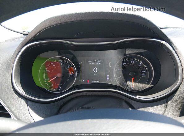 1C4PJMCB3KD449460 2019 JEEP CHEROKEE Silver Հետևի նստատեղերի տեսք