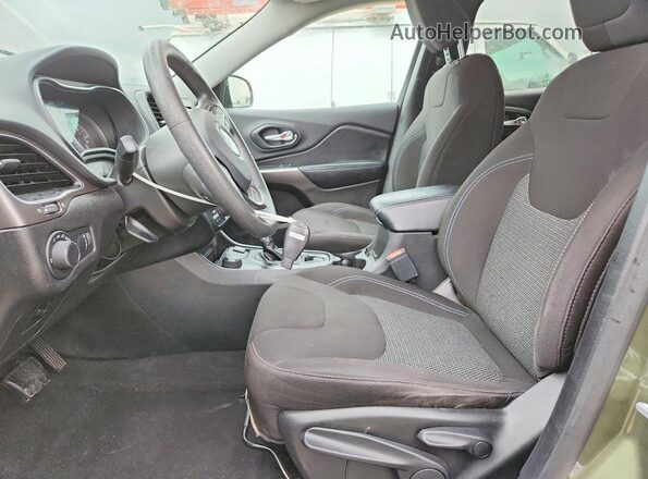 1C4PJMCB3LD620838 2020 JEEP CHEROKEE Green Вид салону спереду