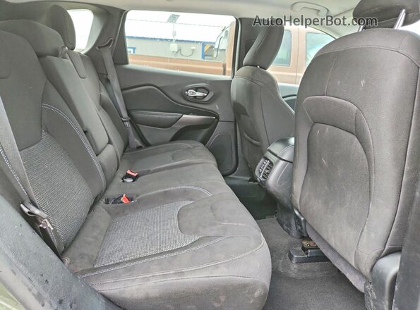 1C4PJMCB3LD620838 2020 JEEP CHEROKEE Green Вид задньої частини салону