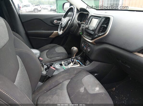 1C4PJMCB4JD586065 2018 JEEP CHEROKEE Black Вид салону спереду