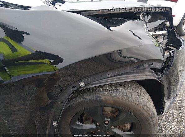 1C4PJMCB4JD586065 2018 JEEP CHEROKEE Black Вид спереду