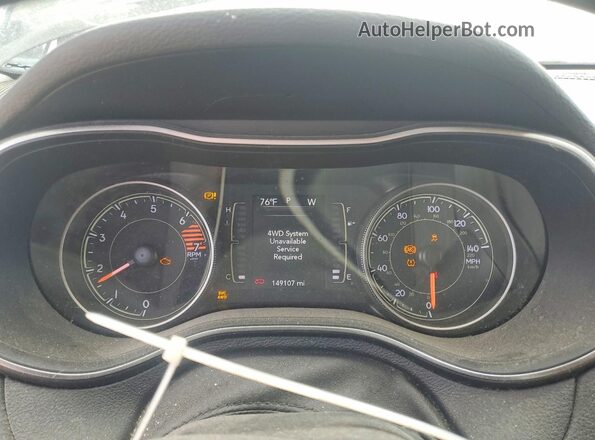 1C4PJMCB4LD650379 2020 JEEP CHEROKEE Black Instrument cluster view