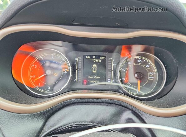 1C4PJMCB5HW545359 2017 JEEP CHEROKEE Gray Widok zestawu wskaźników