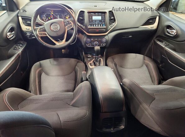 1C4PJMCB5HW574831 2017 JEEP CHEROKEE Black Dashboard view