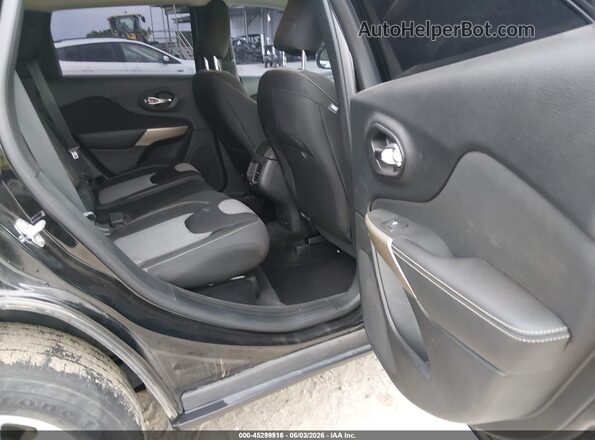 1C4PJMCB5JD528417 2018 JEEP CHEROKEE Black VIN sticker view