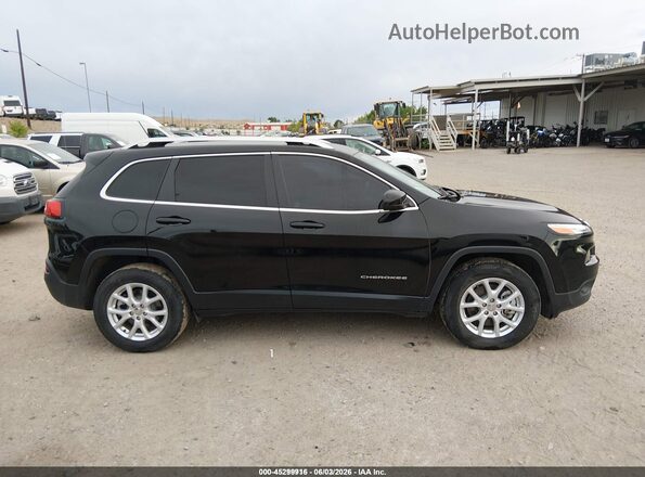 1C4PJMCB5JD528417 2018 JEEP CHEROKEE Black Rear interior view