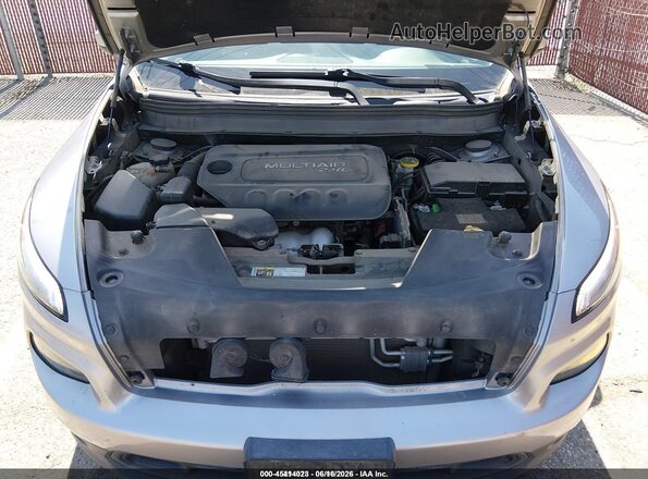 1C4PJMCB5JD528529 2018 JEEP CHEROKEE Gray უკანა ხედი