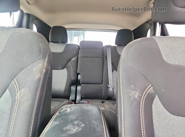 1C4PJMCB6JD515322 2018 JEEP CHEROKEE Gray Widok tylnych siedzeń
