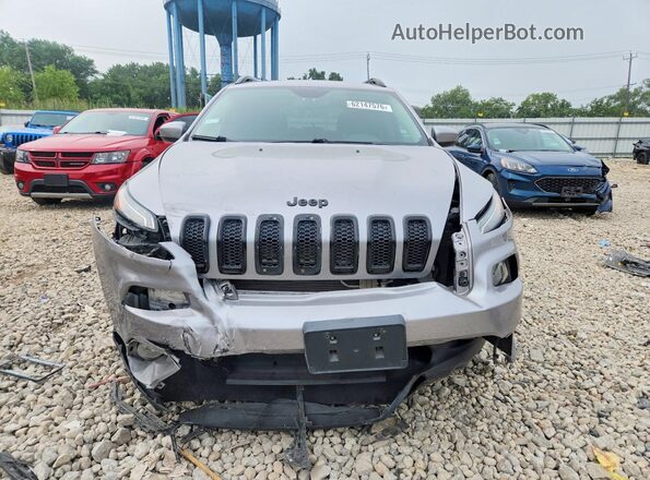 1C4PJMCB6JD515322 2018 JEEP CHEROKEE Gray Widok z przodu