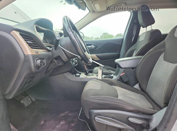 1C4PJMCB6JD515322 2018 JEEP CHEROKEE Gray Widok wnętrza z przodu