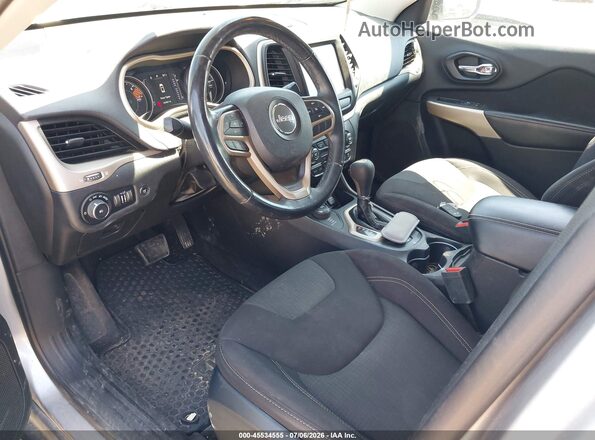 1C4PJMCB7HD213998 2017 JEEP CHEROKEE Серебряный 