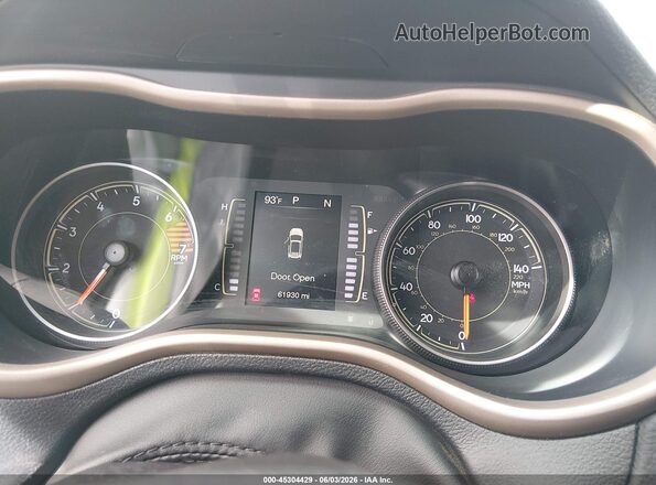 1C4PJMCB7JD528418 2018 JEEP CHEROKEE Black წინა სალონის ხედი