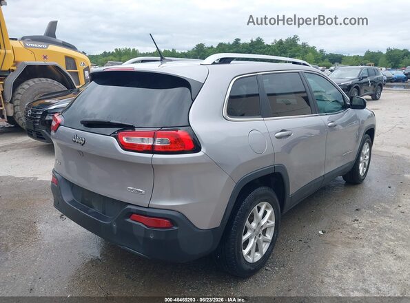 1C4PJMCB7JD580986 2018 JEEP CHEROKEE Silver უკანა მარჯვენა