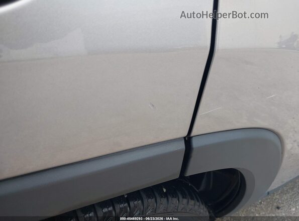 1C4PJMCB7JD580986 2018 JEEP CHEROKEE Silver 