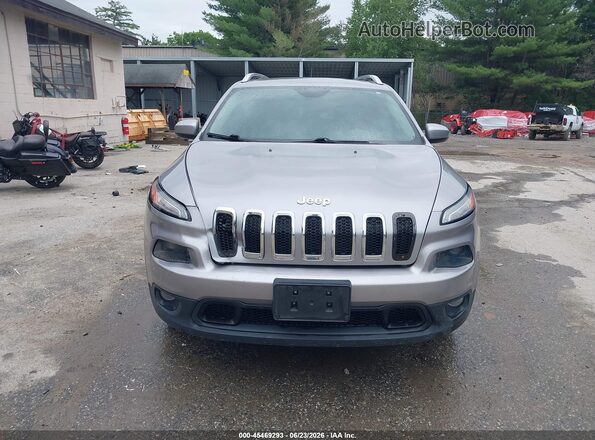1C4PJMCB7JD580986 2018 JEEP CHEROKEE Silver 