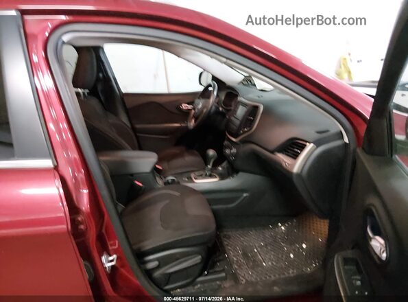 1C4PJMCB8GW148338 2016 JEEP CHEROKEE Red Front interior view