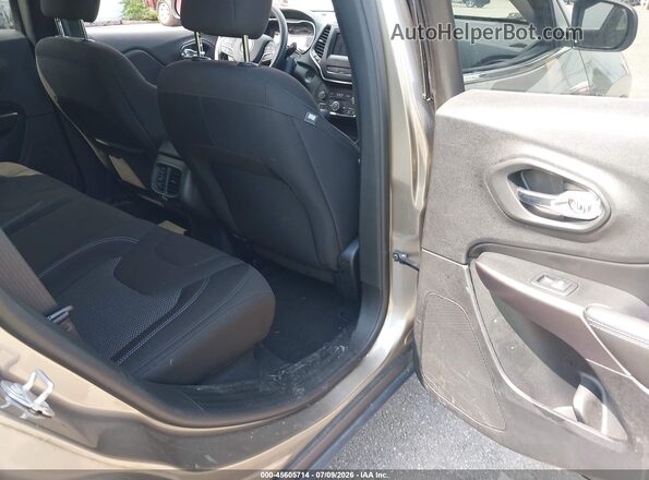 1C4PJMCB8KD343635 2019 JEEP CHEROKEE Brown Vista de la etiqueta del VIN