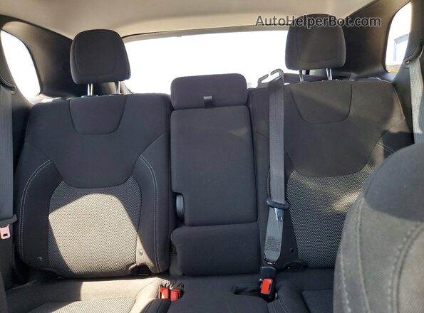 1C4PJMCB8KD450233 2019 JEEP CHEROKEE Blue Rear seats view