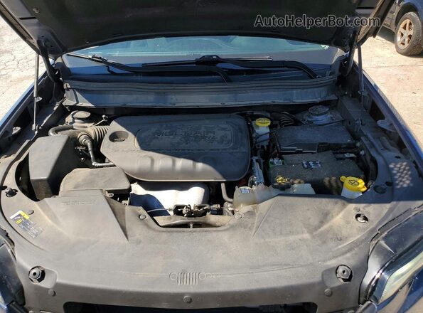 1C4PJMCB8KD450233 2019 JEEP CHEROKEE Blue Engine compartment view