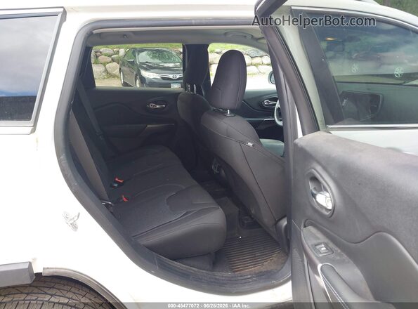 1C4PJMCB8KD450927 2019 JEEP CHEROKEE White Vista de la etiqueta del VIN