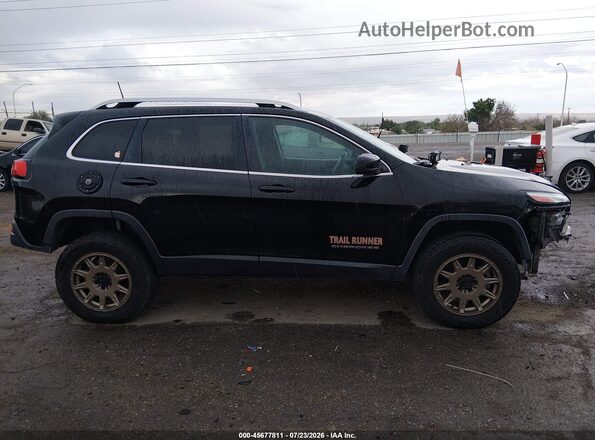 1C4PJMCB9HW666444 2017 JEEP CHEROKEE Black უკანა სალონის ხედი