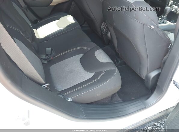 1C4PJMCB9JD528517 2018 JEEP CHEROKEE White უკანა სავარძლების ხედი