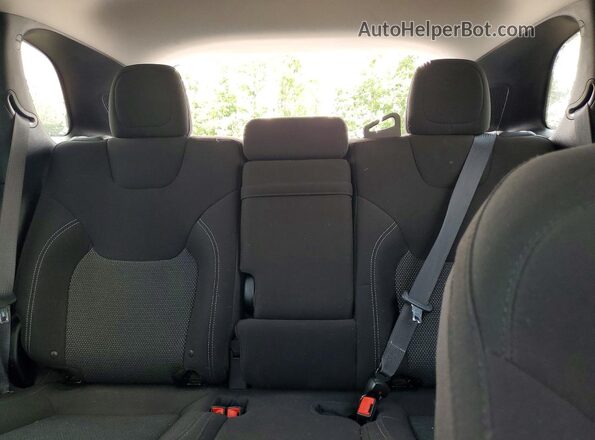 1C4PJMCB9KD213752 2019 JEEP CHEROKEE Burgundy Vista de los asientos traseros