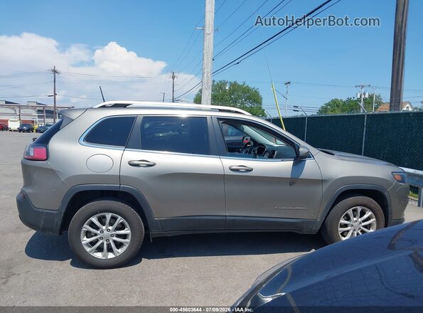 1C4PJMCB9KD449477 2019 JEEP CHEROKEE Brown Вид задньої частини салону