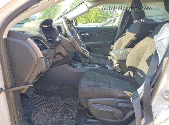 1C4PJMCB9LD550486 2020 JEEP CHEROKEE Белый Вид салона спереди