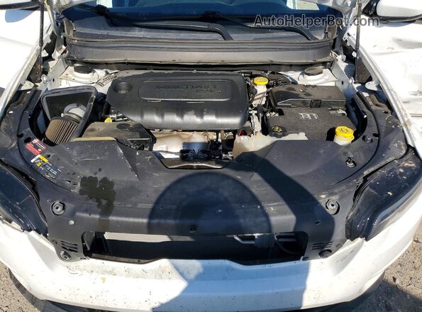1C4PJMCB9LD550486 2020 JEEP CHEROKEE Белый Вид задней части салона