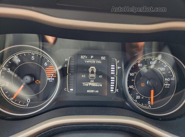 1C4PJMCBXHW614871 2017 JEEP CHEROKEE Red Instrument cluster view