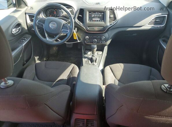 1C4PJMCBXKD122585 2019 JEEP CHEROKEE Silver Widok deski rozdzielczej