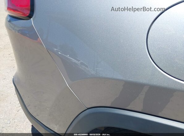 1C4PJMCBXLD643372 2020 JEEP CHEROKEE Silver Вид задньої частини салону
