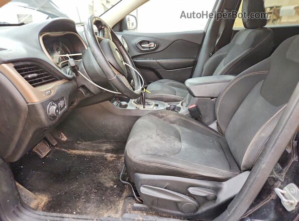 1C4PJMCS0GW139679 2016 JEEP CHEROKEE Черный Вид салона спереди