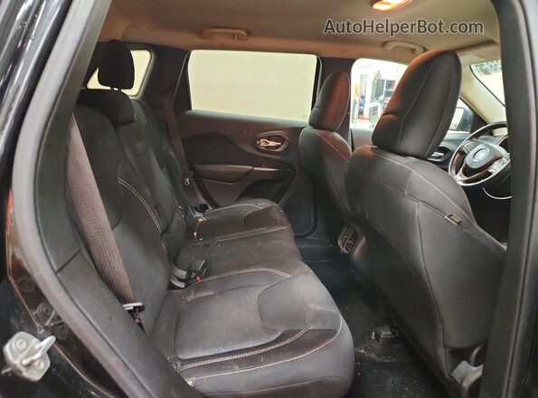 1C4PJMCS0GW139679 2016 JEEP CHEROKEE Черный Вид задней части салона