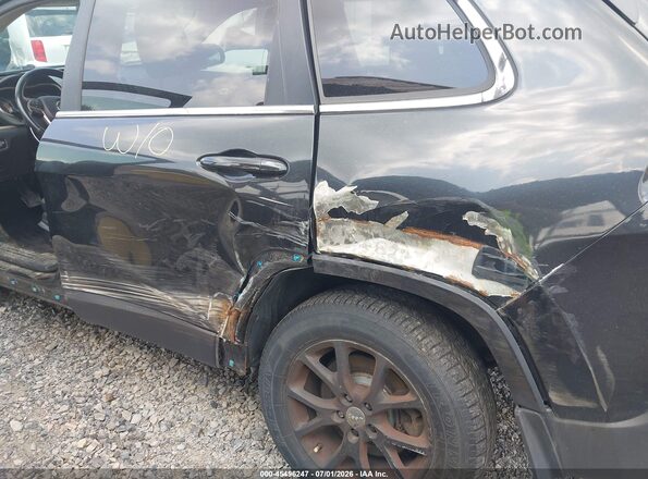 1C4PJMCS0GW170012 2016 JEEP CHEROKEE Black Widok z przodu