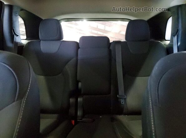 1C4PJMCS1HD216119 2017 JEEP CHEROKEE Red Rear seats view