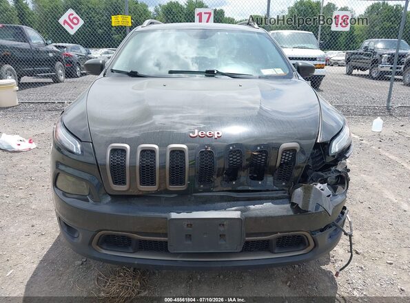 1C4PJMCS2HW512416 2017 JEEP CHEROKEE  Rear interior view