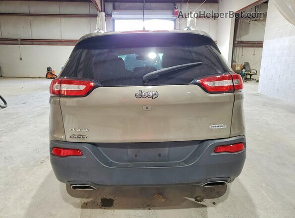 1C4PJMCS2HW525151 2017 JEEP CHEROKEE Silver Rear view