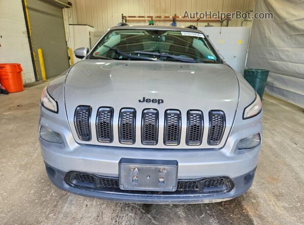 1C4PJMCS4GW131858 2016 JEEP CHEROKEE Silver Widok z przodu