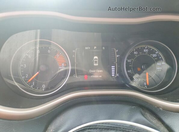 1C4PJMCS4GW155027 2016 JEEP CHEROKEE Black Instrument cluster view