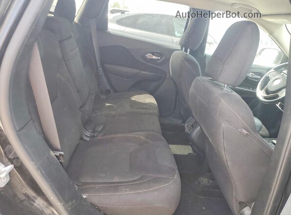 1C4PJMCS4GW155027 2016 JEEP CHEROKEE Black Rear interior view
