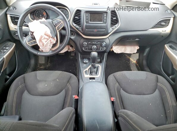 1C4PJMCS4HW651902 2017 JEEP CHEROKEE Gray Vista del salpicadero