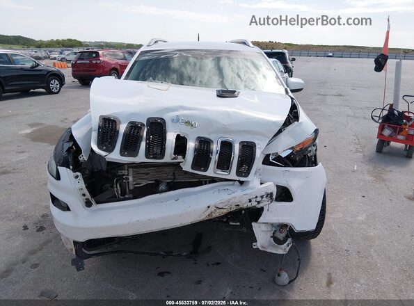 1C4PJMCS5HW646725 2017 JEEP CHEROKEE White Widok z przodu