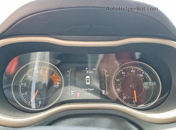 1C4PJMCS6HW649097 2017 JEEP CHEROKEE Черный Вид щитка приборов