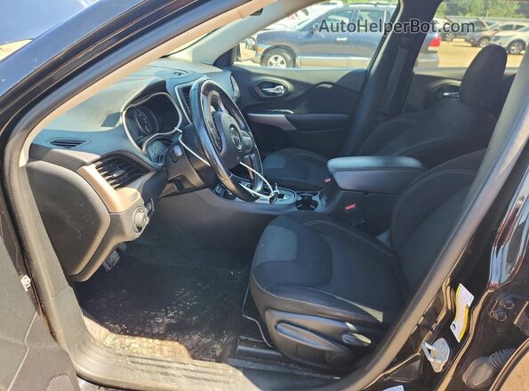 1C4PJMCS6HW665560 2017 JEEP CHEROKEE Black Front interior view