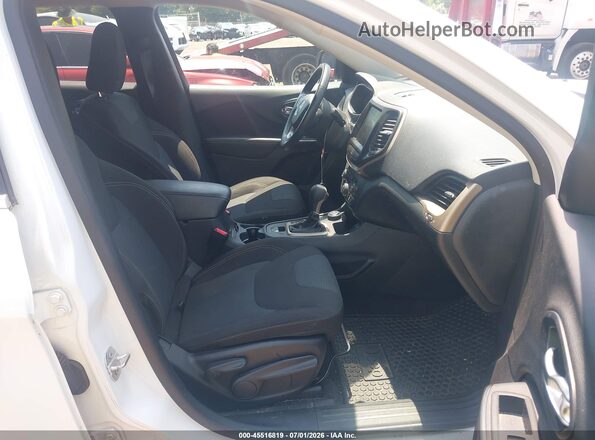 1C4PJMCS7GW237026 2016 JEEP CHEROKEE White Vista interior delantera