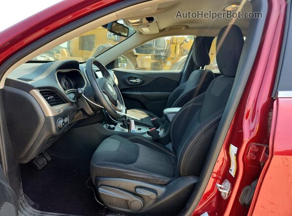 1C4PJMCS7HW504800 2017 JEEP CHEROKEE Бордовый Вид салона спереди